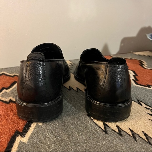 Cole Haan Men's Classic Black Leather Slip-On Loafers, good condition, size 9.5 - Picture 4 of 13